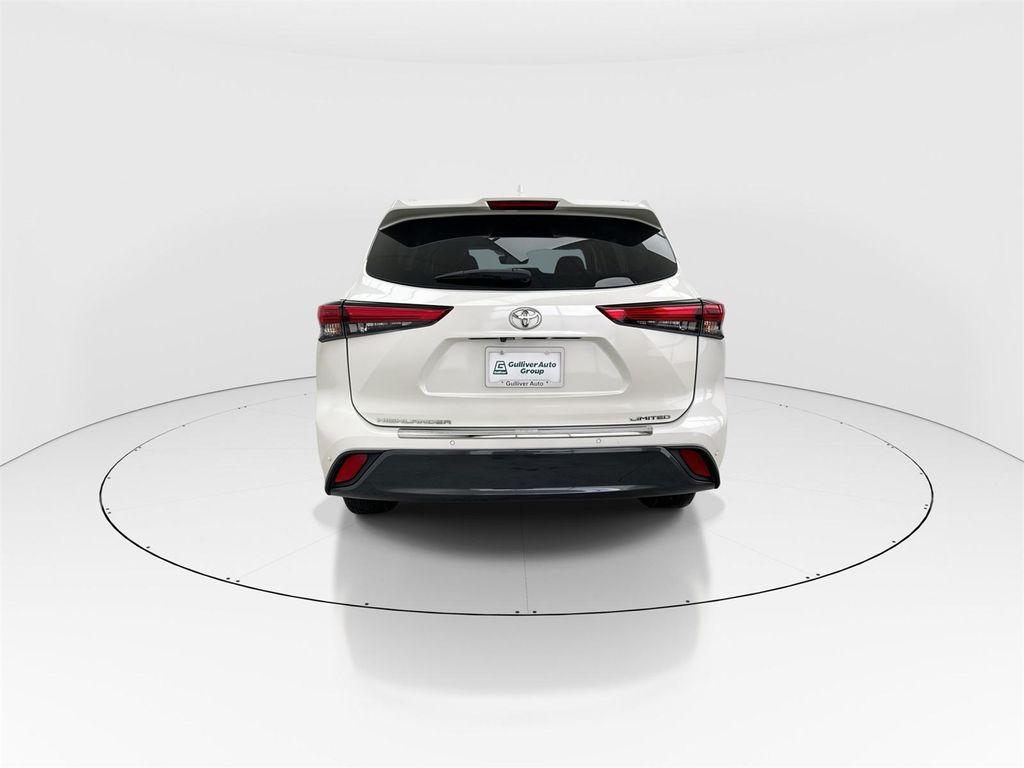 used 2020 Toyota Highlander car, priced at $24,428