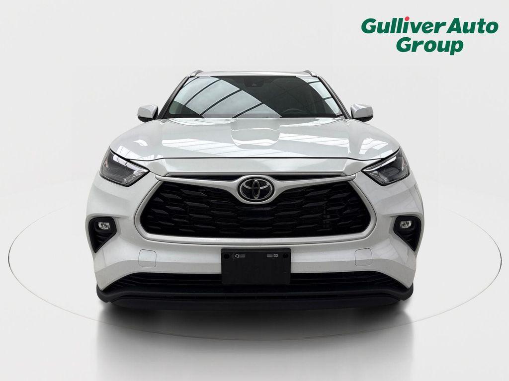 used 2023 Toyota Highlander car, priced at $29,778