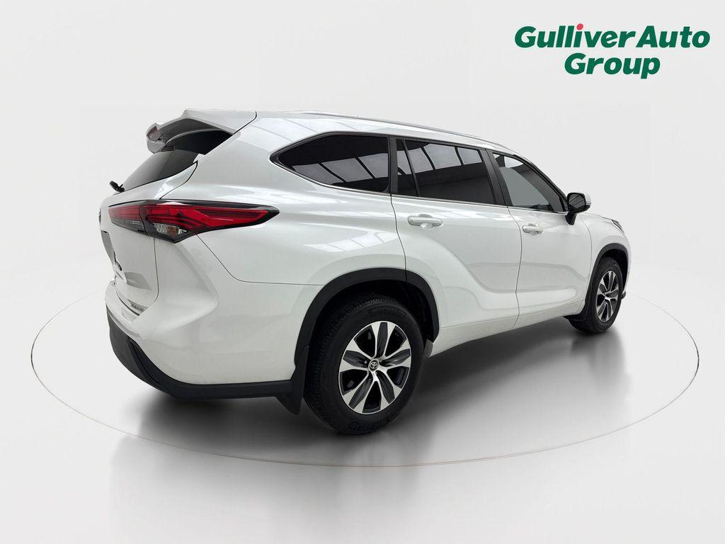 used 2023 Toyota Highlander car, priced at $29,778