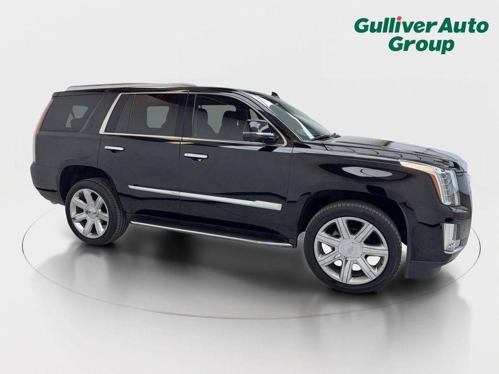 used 2019 Cadillac Escalade car, priced at $31,228