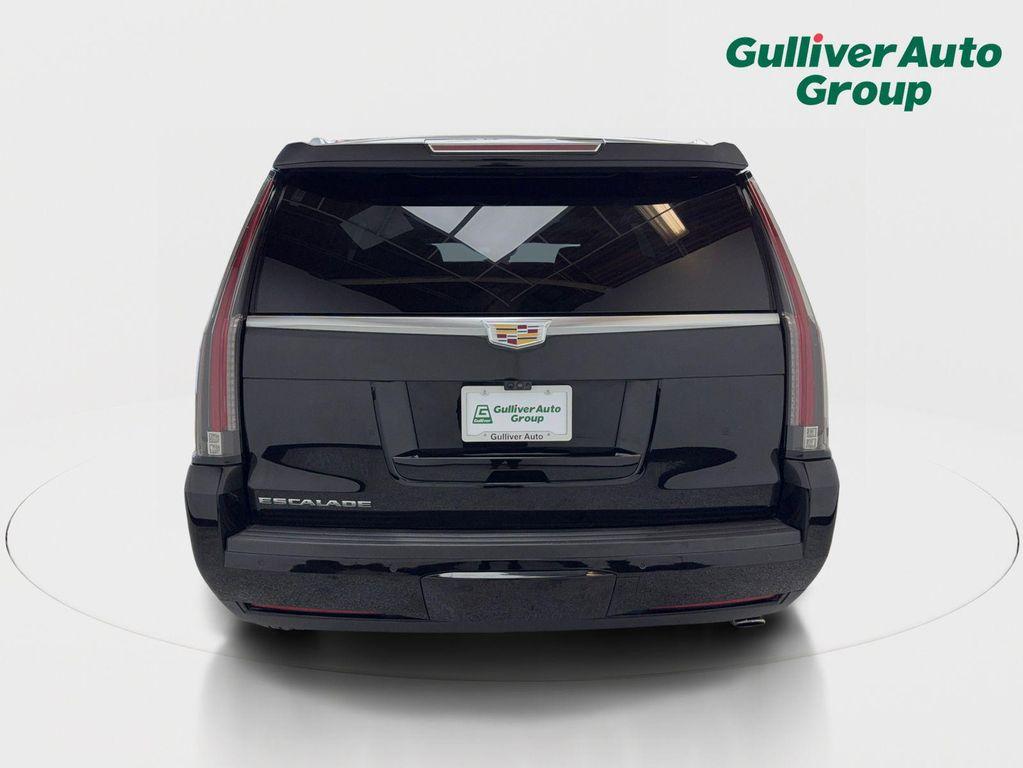 used 2019 Cadillac Escalade car, priced at $31,228