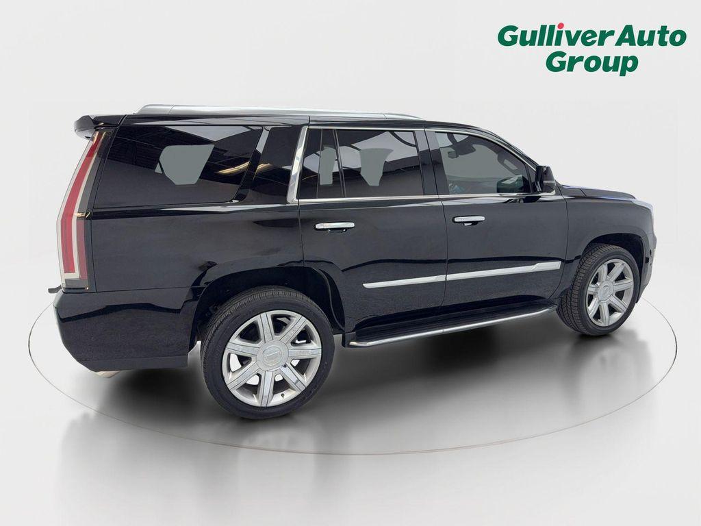 used 2019 Cadillac Escalade car, priced at $31,228