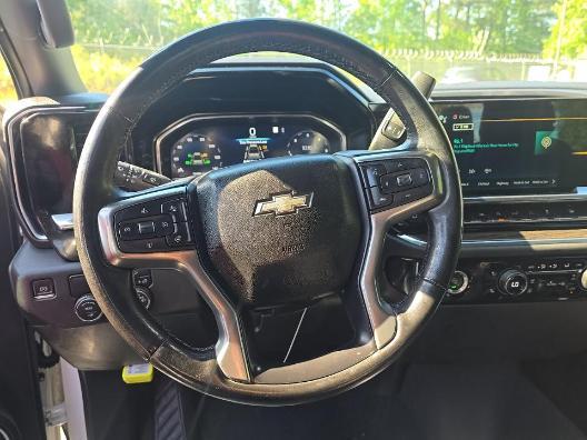used 2023 Chevrolet Silverado 1500 car, priced at $31,213