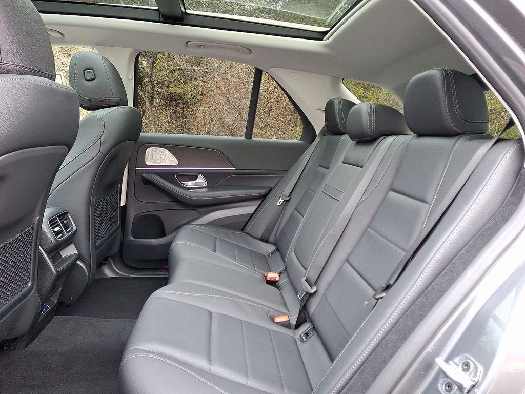 new 2026 Mercedes-Benz GLE 450 car, priced at $79,240