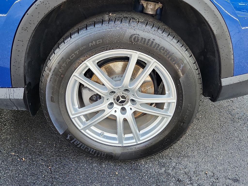 used 2026 Mercedes-Benz GLC 300 car, priced at $47,345