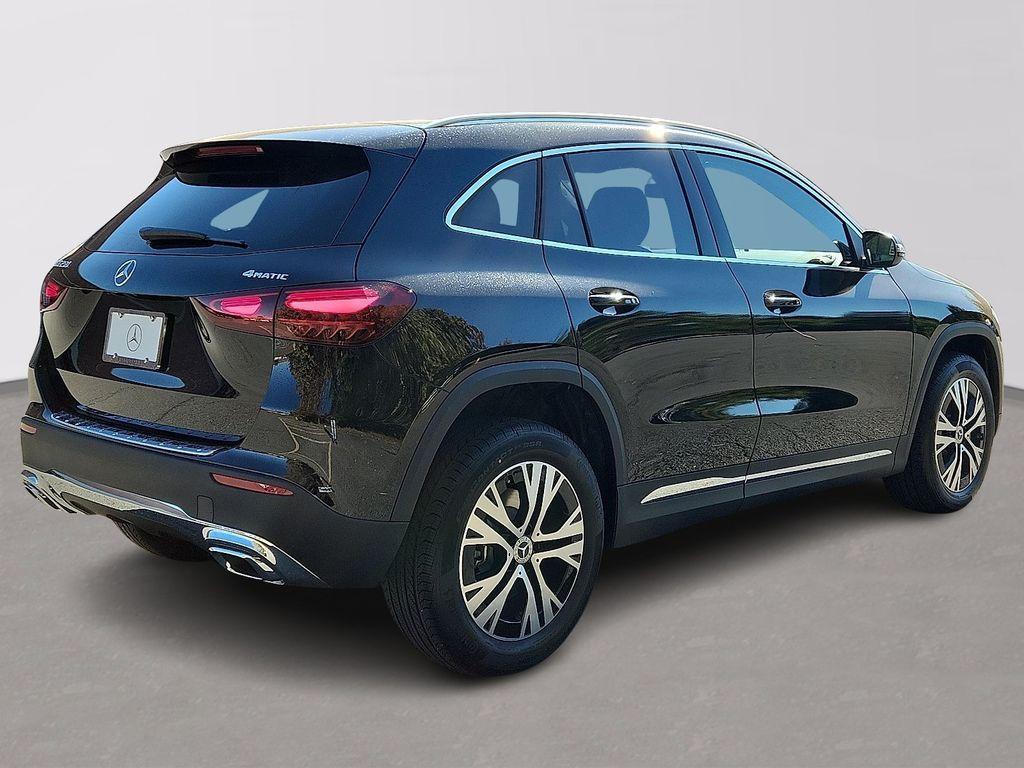 new 2026 Mercedes-Benz GLA 250 car, priced at $45,250
