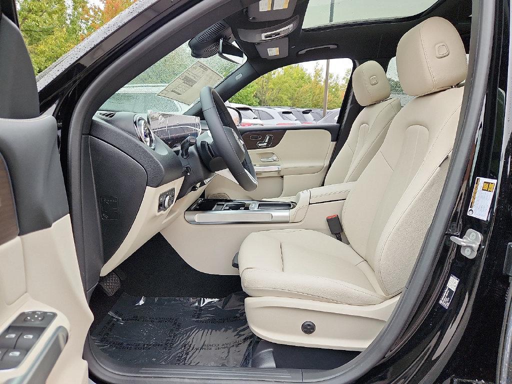 new 2026 Mercedes-Benz GLB 250 car, priced at $53,155