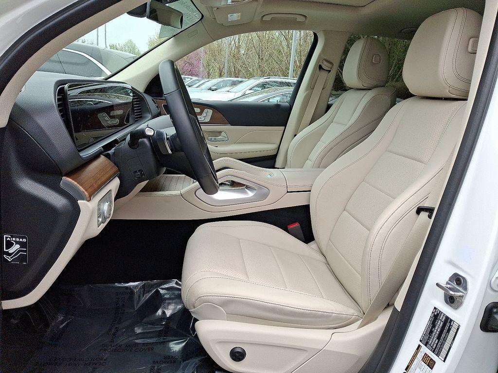 used 2025 Mercedes-Benz GLE 450e car, priced at $69,466