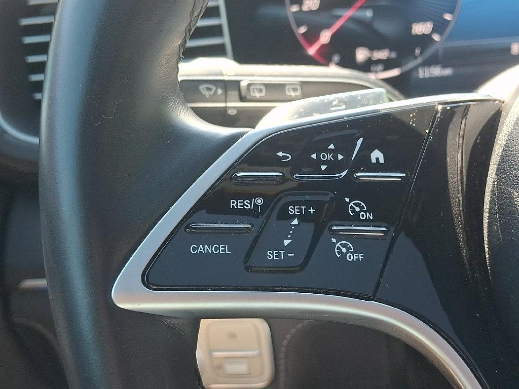 Mercedes-Benz GLE view 22