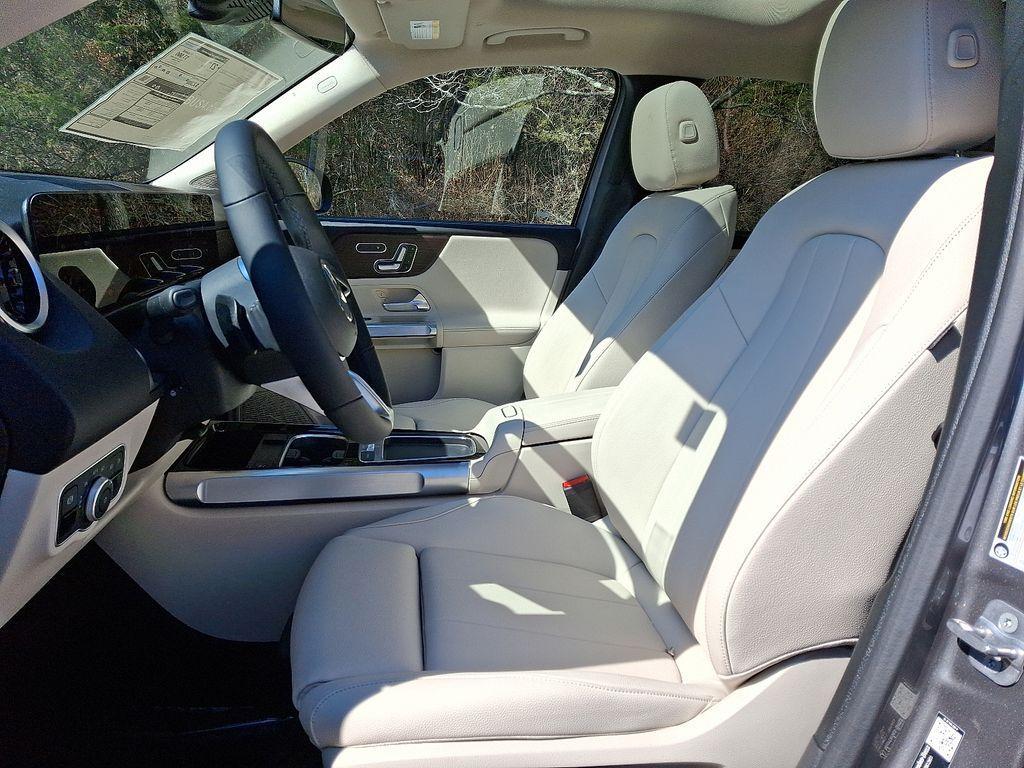 new 2026 Mercedes-Benz GLB 250 car, priced at $50,895