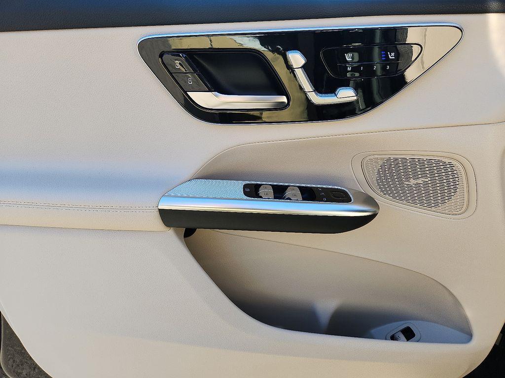 new 2026 Mercedes-Benz GLC 300 car, priced at $58,810