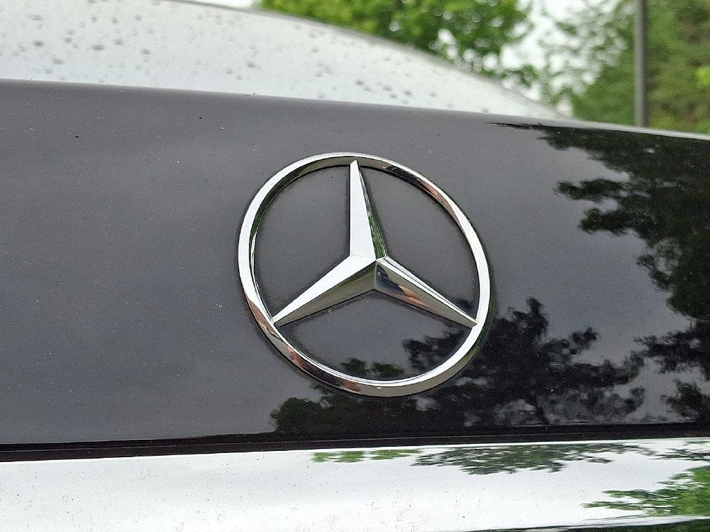 Mercedes-Benz S-Class view 33