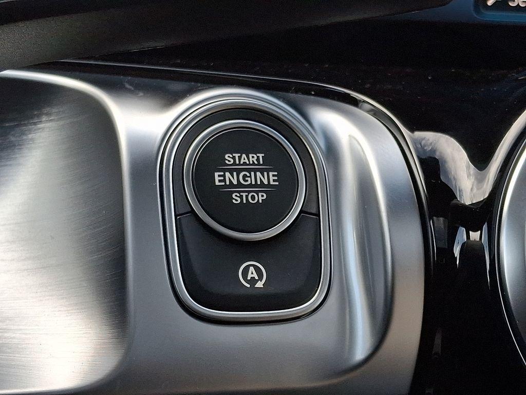 new 2026 Mercedes-Benz GLB 250 car, priced at $52,460