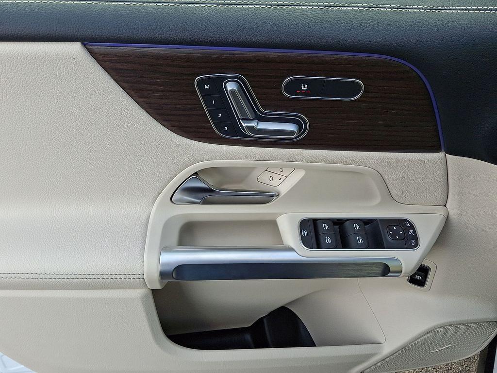 new 2026 Mercedes-Benz GLB 250 car, priced at $52,460