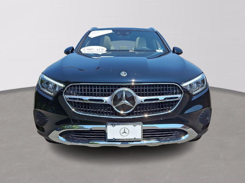 Mercedes-Benz GLC view 2
