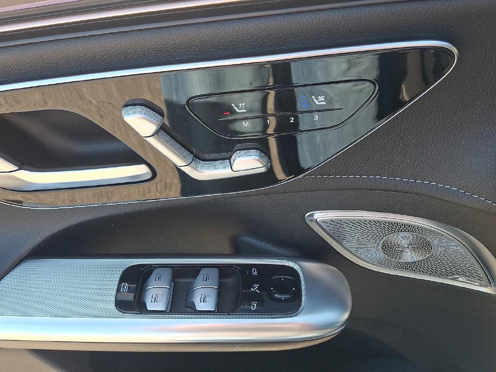 Mercedes-Benz EQE view 12