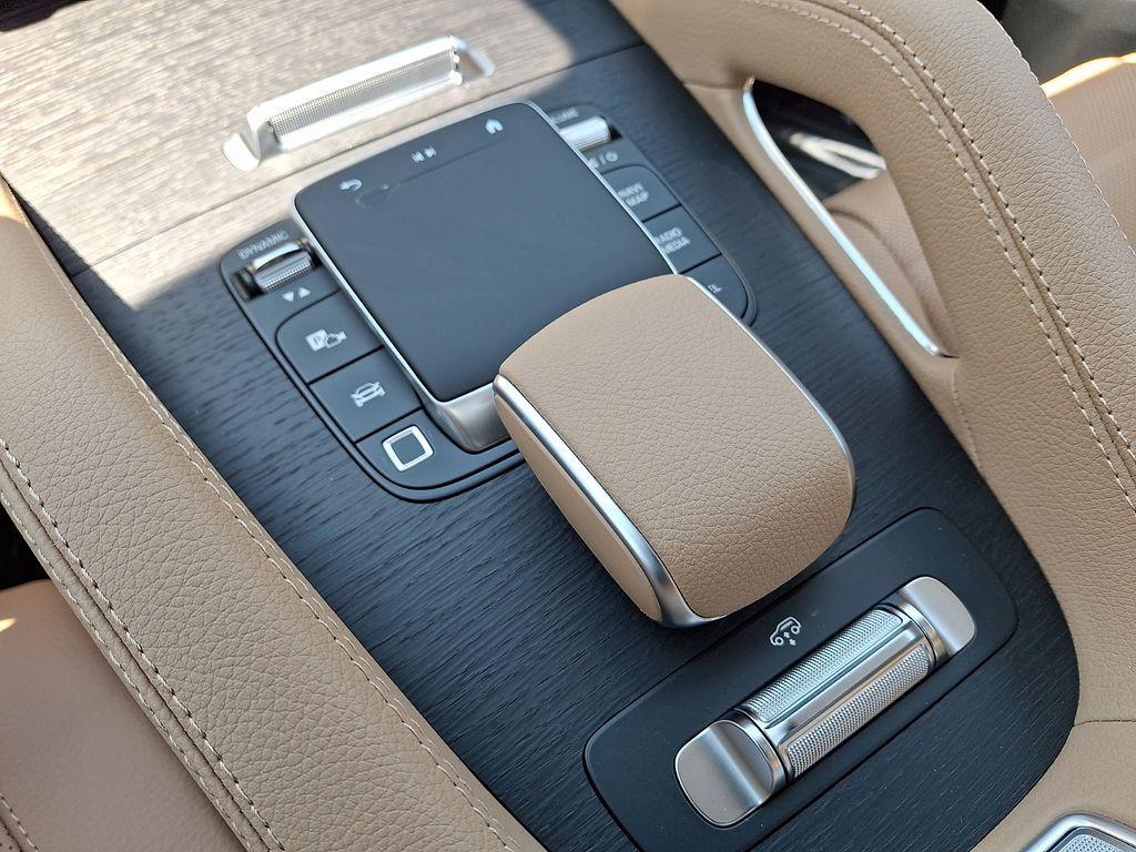 new 2026 Mercedes-Benz GLS 450 car, priced at $105,720