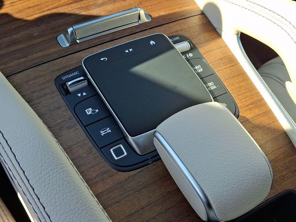 used 2025 Mercedes-Benz GLE 350 car, priced at $53,000