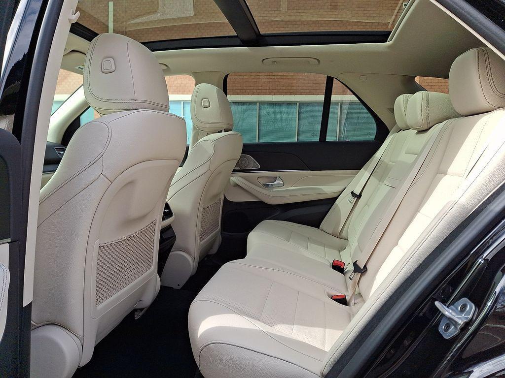 new 2026 Mercedes-Benz GLE 450 car, priced at $81,010