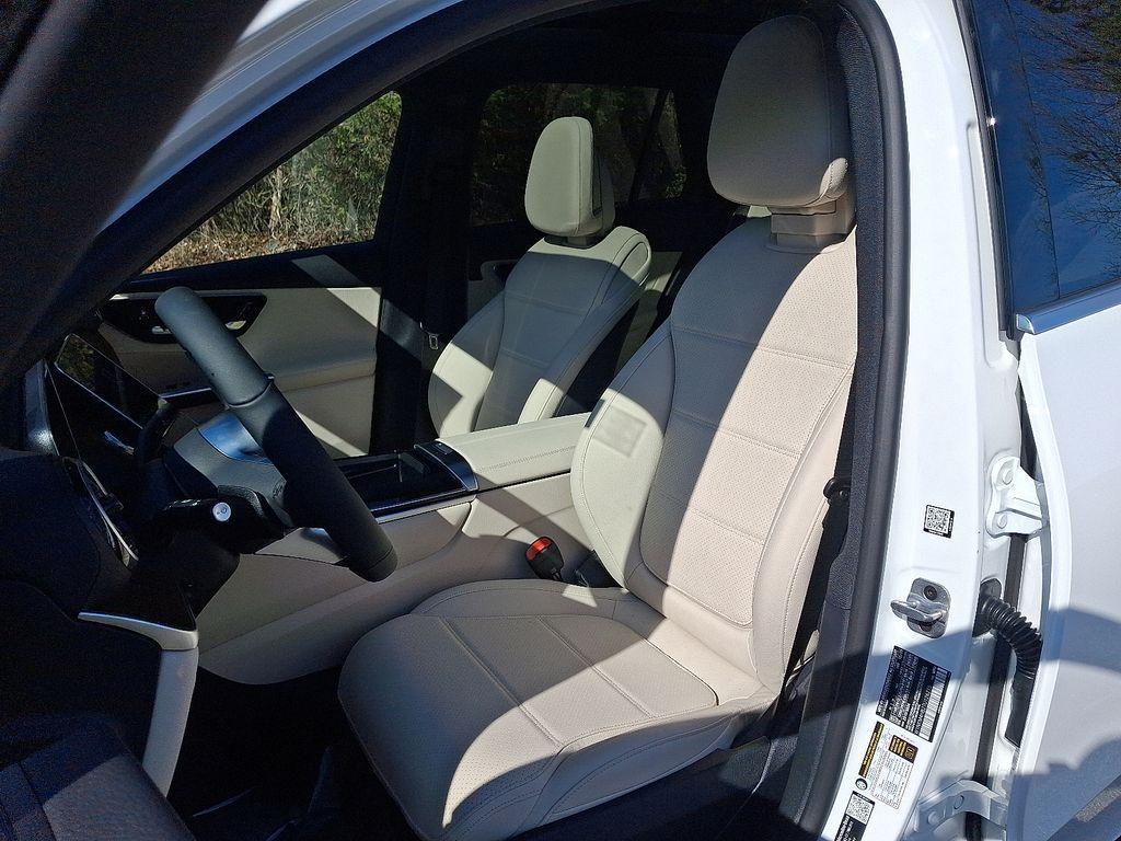 new 2026 Mercedes-Benz GLC 300 car, priced at $54,685