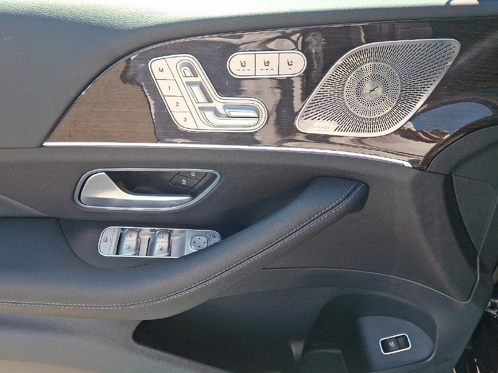 Mercedes-Benz GLE view 12