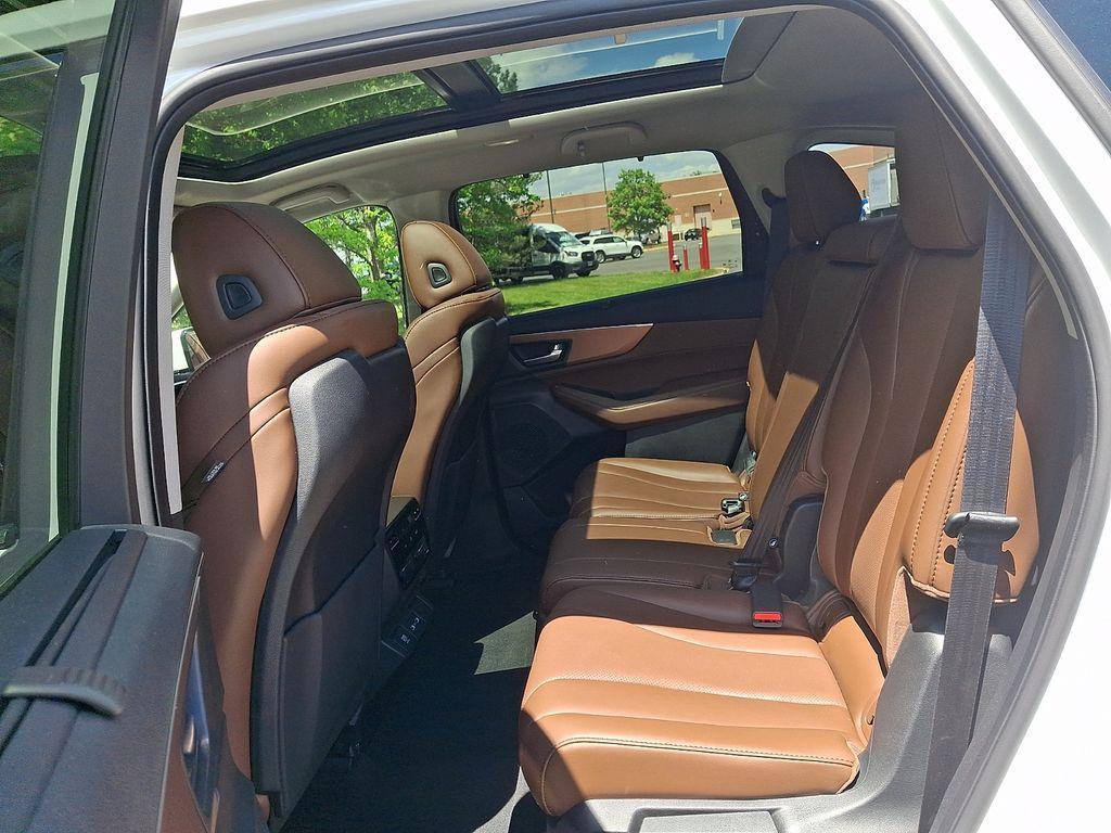used 2022 Acura MDX car, priced at $38,500