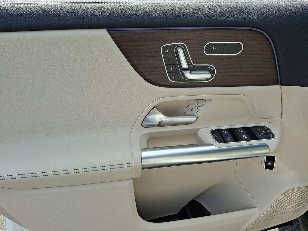 new 2026 Mercedes-Benz GLA 250 car, priced at $49,745