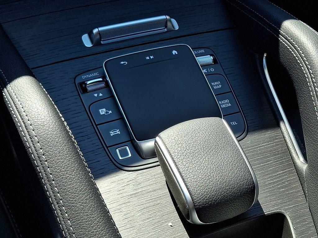 new 2026 Mercedes-Benz GLE 450 car, priced at $78,245