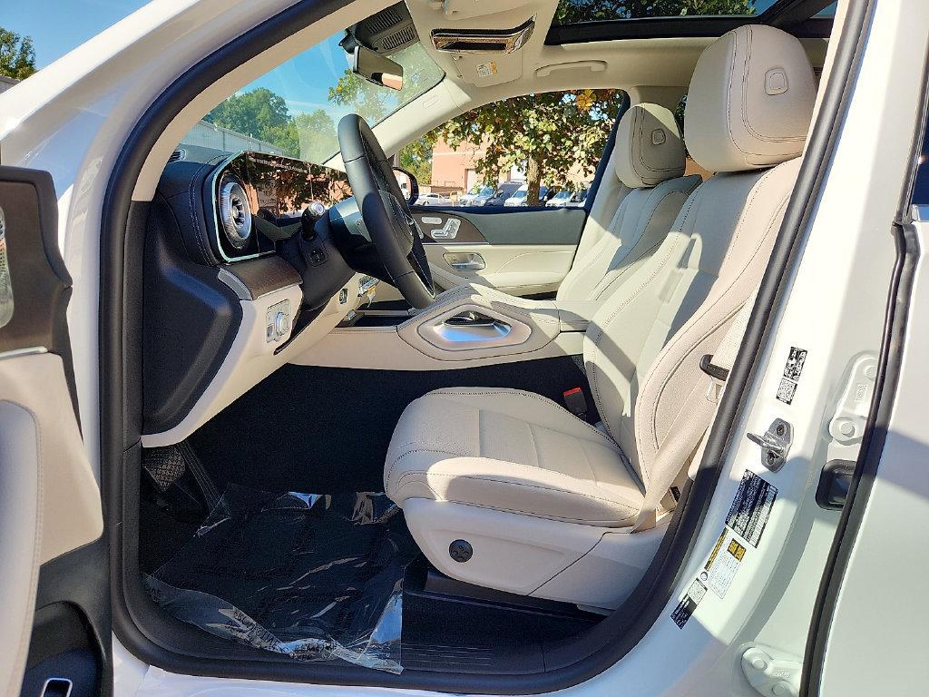 new 2027 Mercedes-Benz GLS 450 car, priced at $98,550