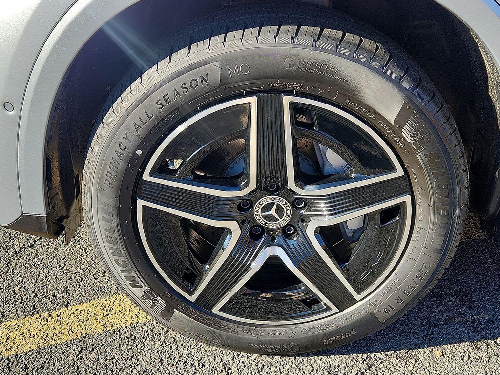 new 2026 Mercedes-Benz GLC 300 car, priced at $66,245