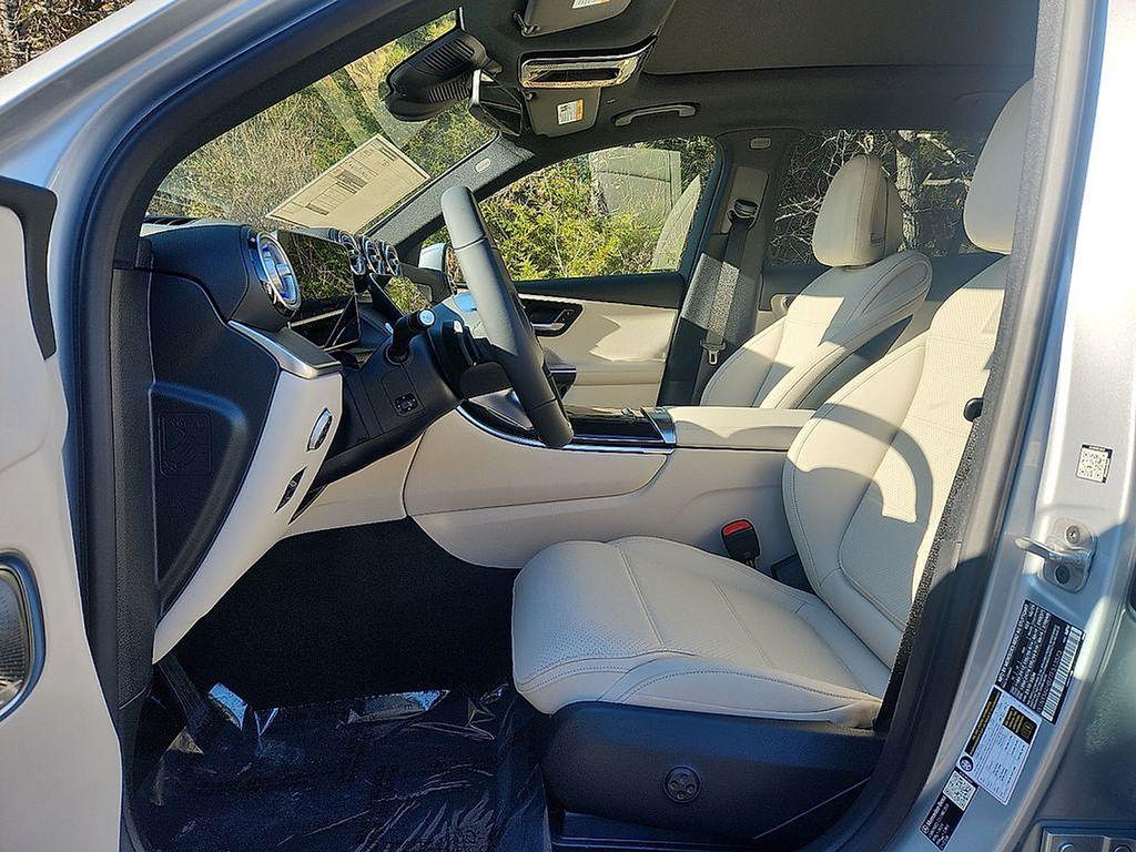 used 2026 Mercedes-Benz GLC 300 car, priced at $59,430