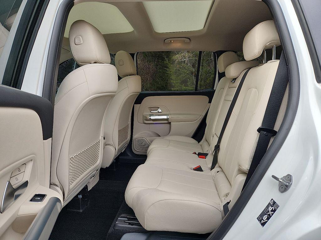 used 2023 Mercedes-Benz GLB 250 car, priced at $32,900