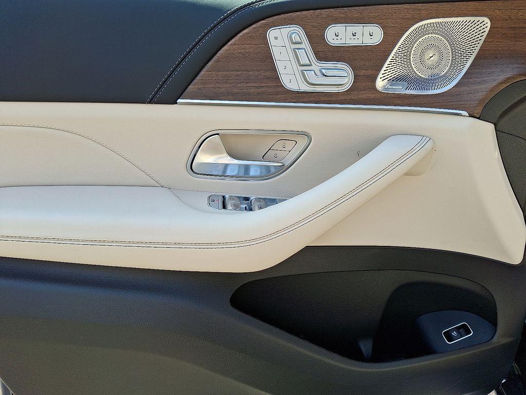 new 2026 Mercedes-Benz AMG GLE 63 car, priced at $140,435