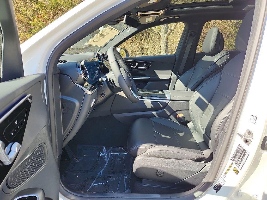 new 2026 Mercedes-Benz GLC 300 car, priced at $55,730