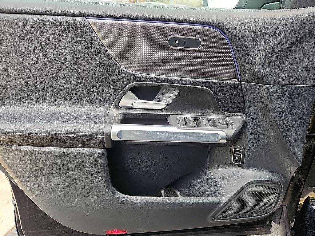 used 2022 Mercedes-Benz GLB 250 car, priced at $29,798