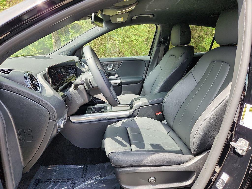 used 2026 Mercedes-Benz GLA 250 car, priced at $41,170