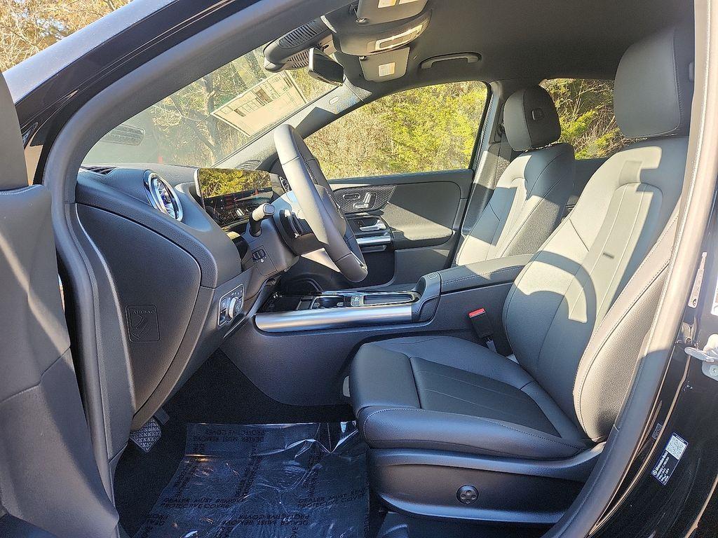 new 2026 Mercedes-Benz GLA 250 car, priced at $47,785