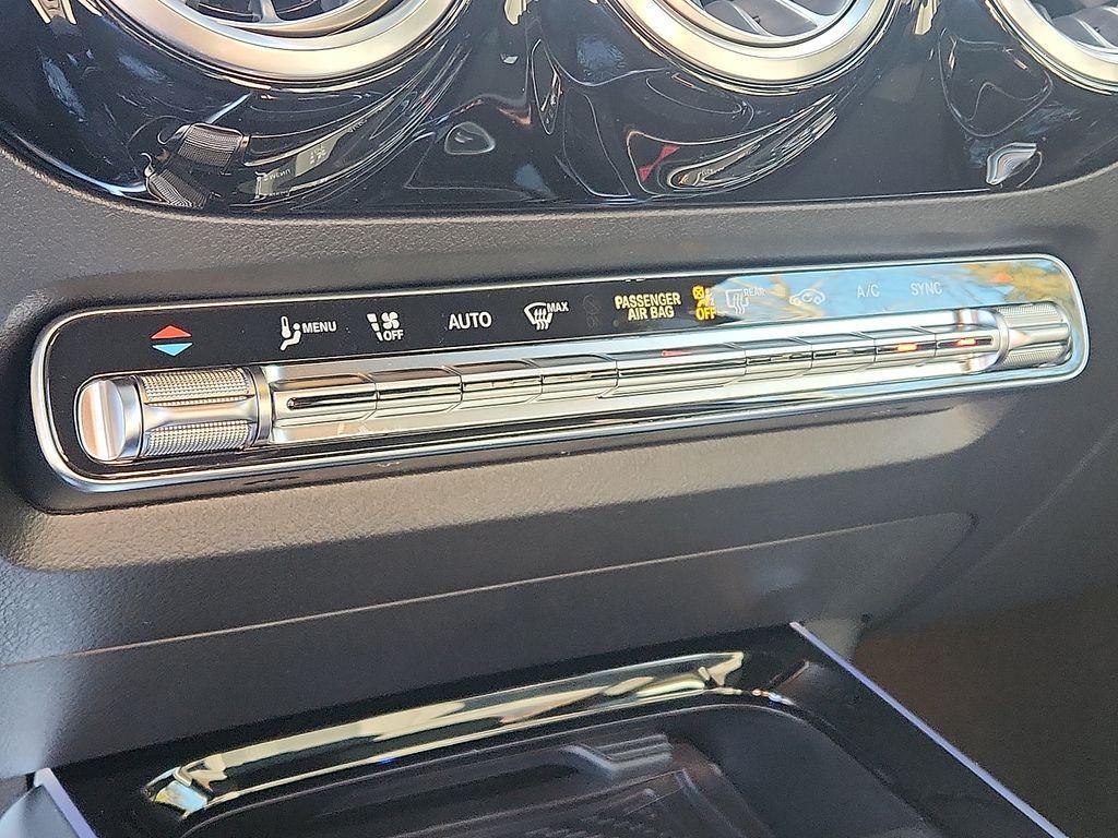 new 2026 Mercedes-Benz GLA 250 car, priced at $47,785