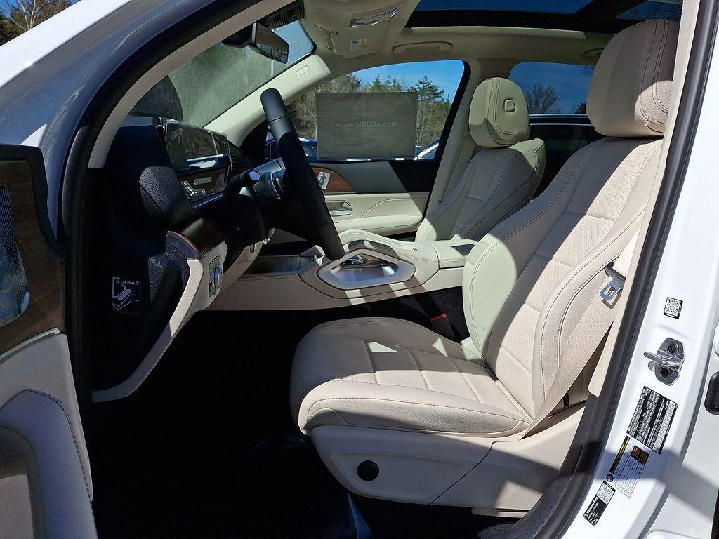 new 2026 Mercedes-Benz GLE 450 car, priced at $77,595