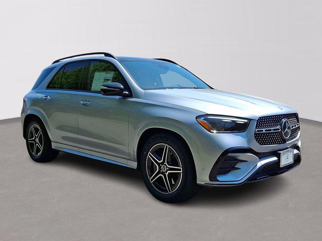 new 2026 Mercedes-Benz GLE 580 car, priced at $95,495