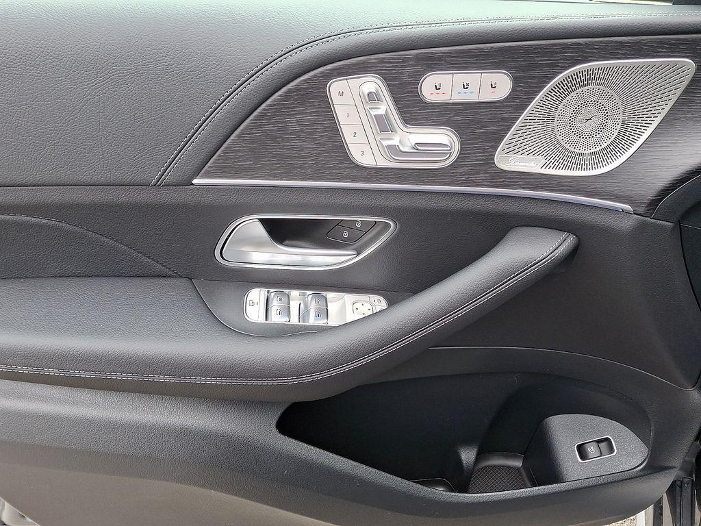 new 2026 Mercedes-Benz GLE 450 car, priced at $87,270