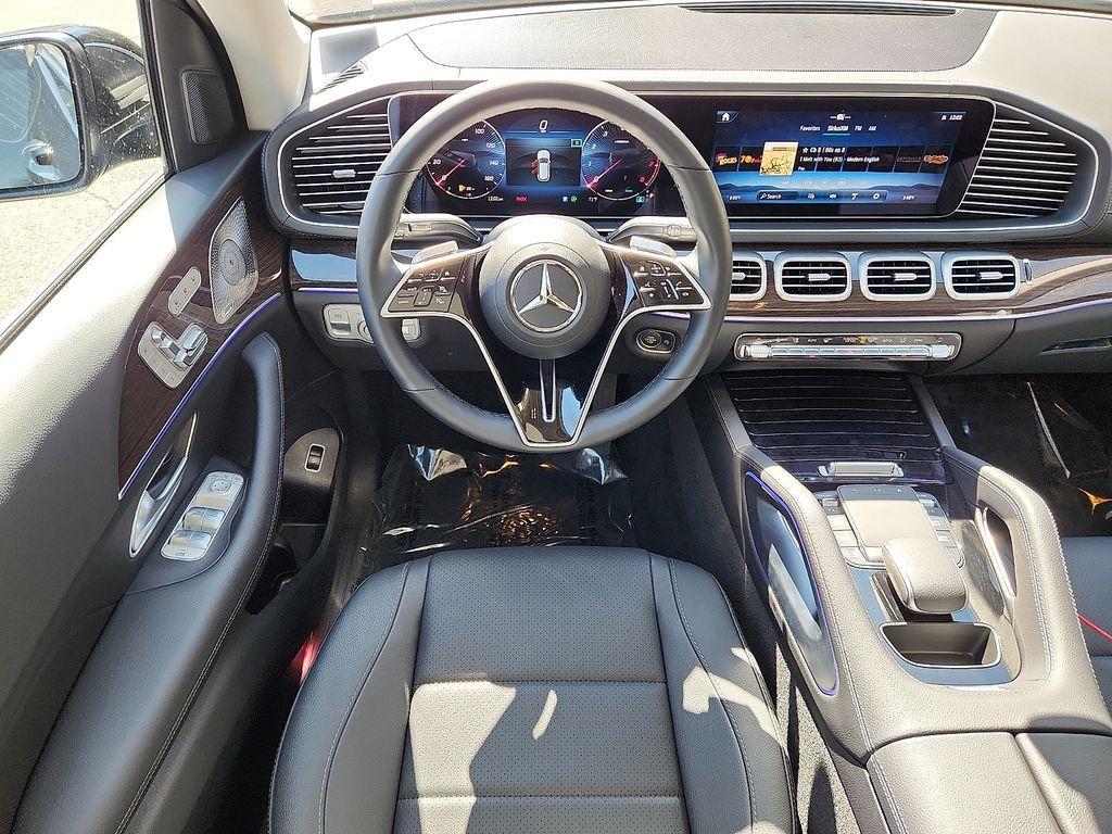 used 2026 Mercedes-Benz GLE 450 car, priced at $70,170
