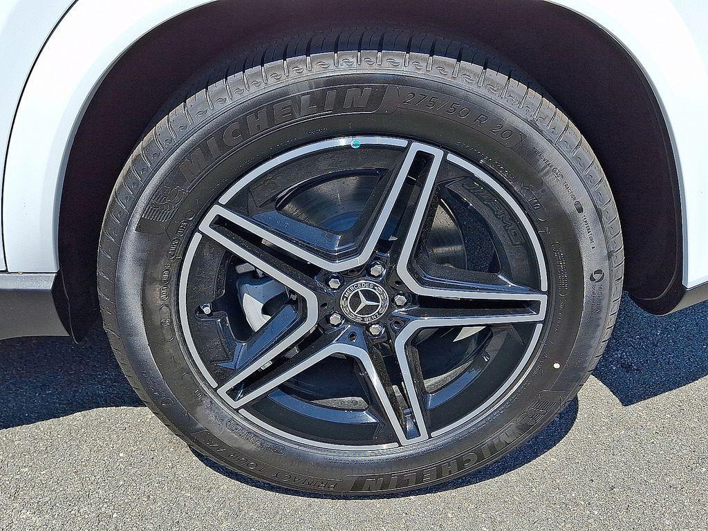new 2026 Mercedes-Benz GLE 450 car, priced at $85,120