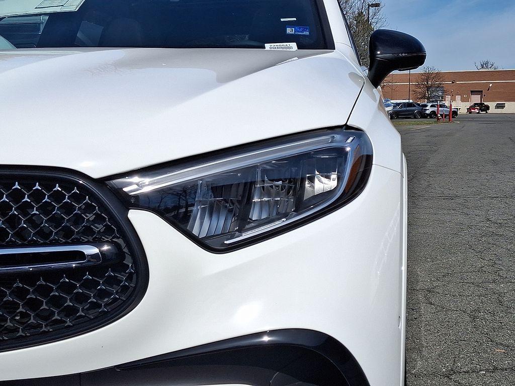 new 2026 Mercedes-Benz GLC 300 car, priced at $60,685