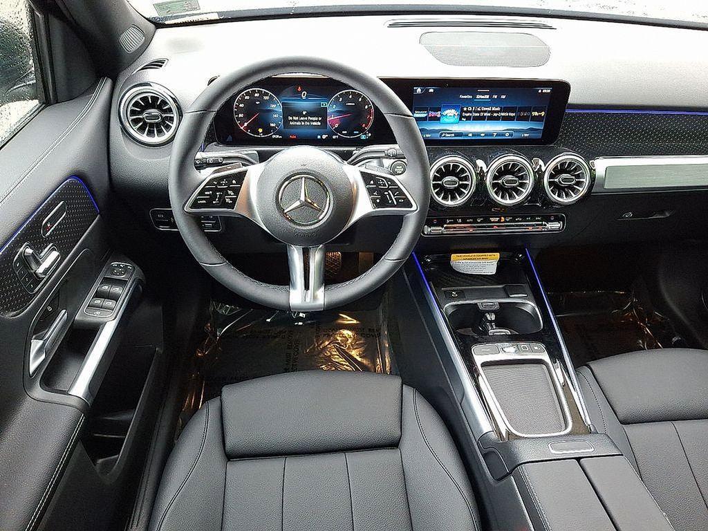 used 2025 Mercedes-Benz GLB 250 car, priced at $44,300