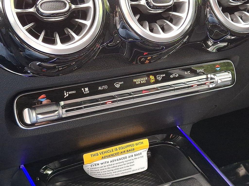 used 2025 Mercedes-Benz GLB 250 car, priced at $44,300