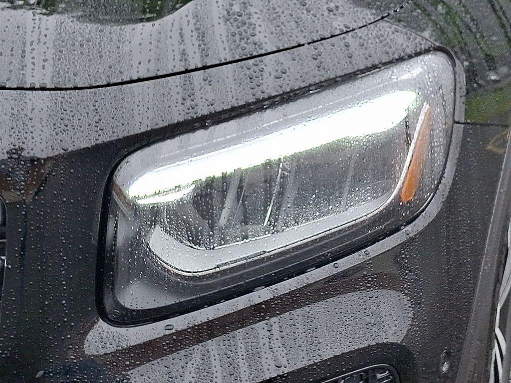 used 2025 Mercedes-Benz GLB 250 car, priced at $44,300