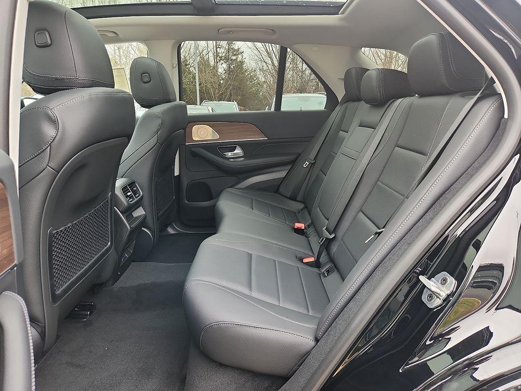 new 2026 Mercedes-Benz GLE 450 car, priced at $81,695