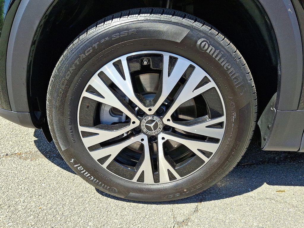 used 2026 Mercedes-Benz GLB 250 car, priced at $45,373