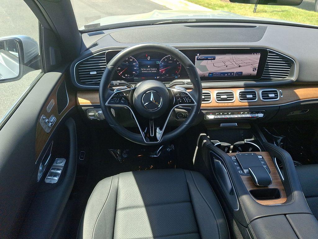 used 2025 Mercedes-Benz GLE 350 car, priced at $53,495